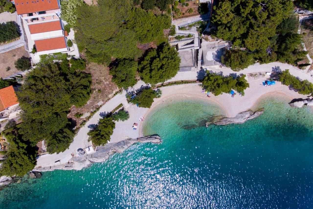 Apartments With A Parking Space Brela, Makarska - 6043 Exteriér fotografie